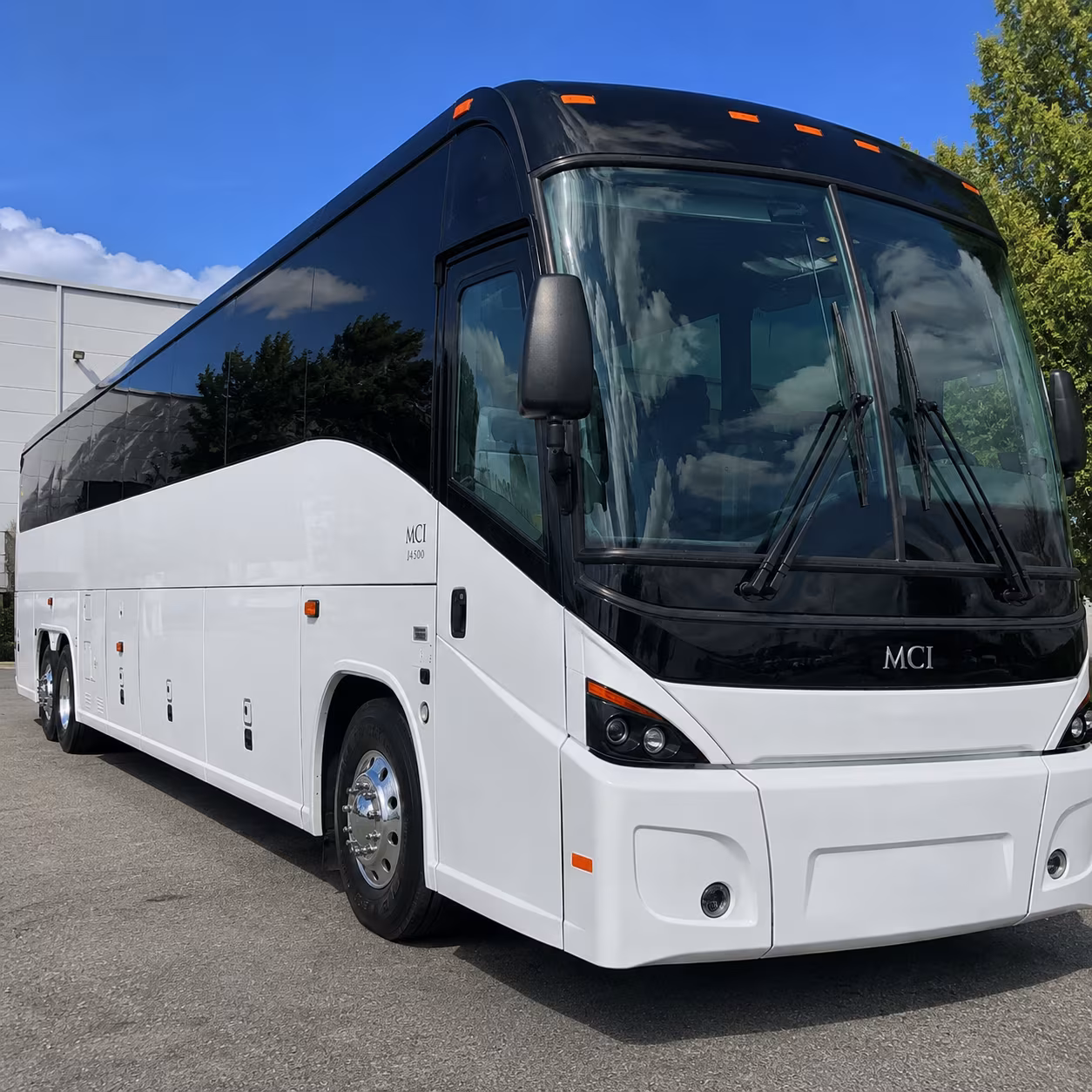 large group airport transportation for conventions and events in midland