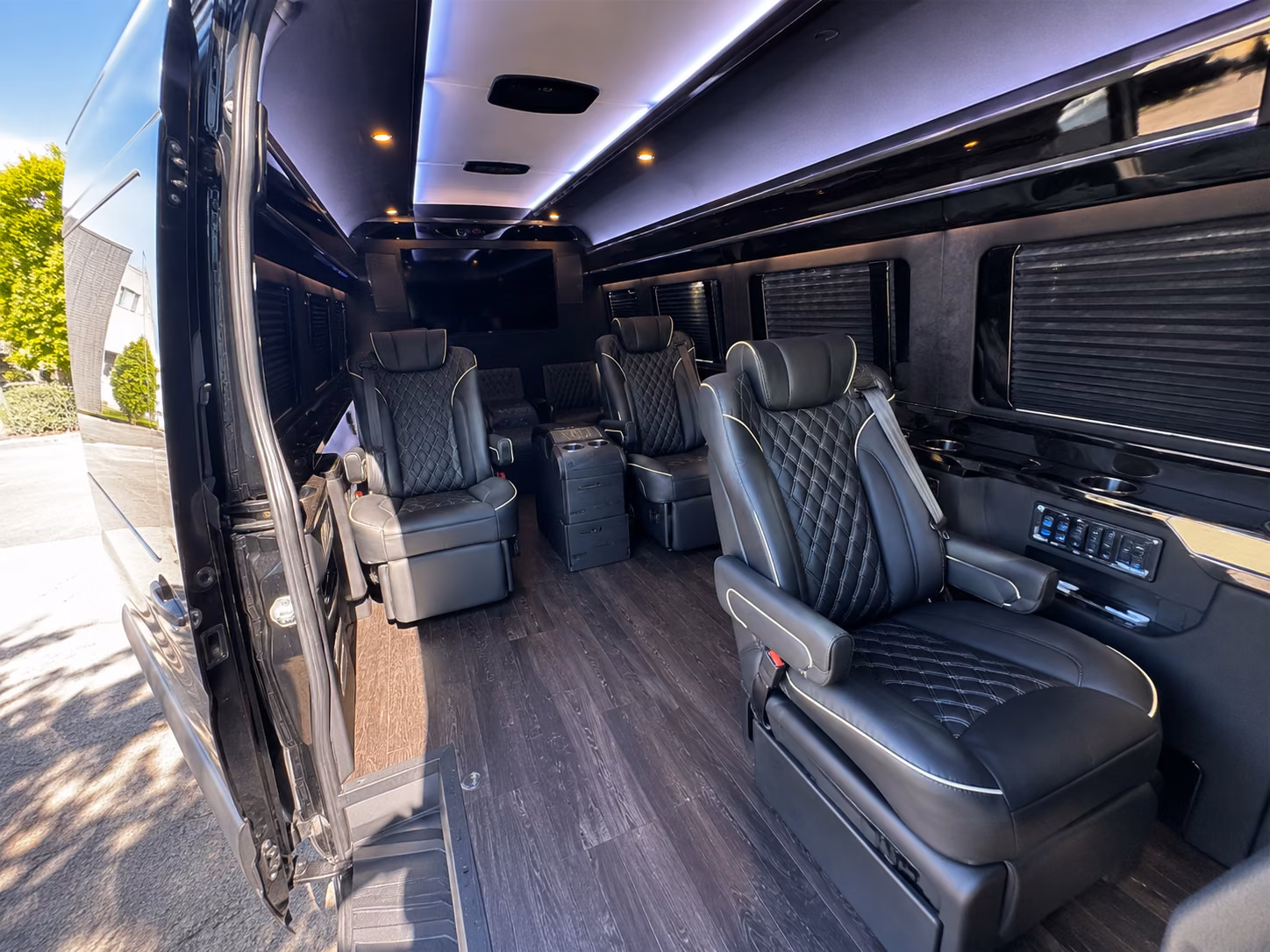 midland sprinter van with driver inside