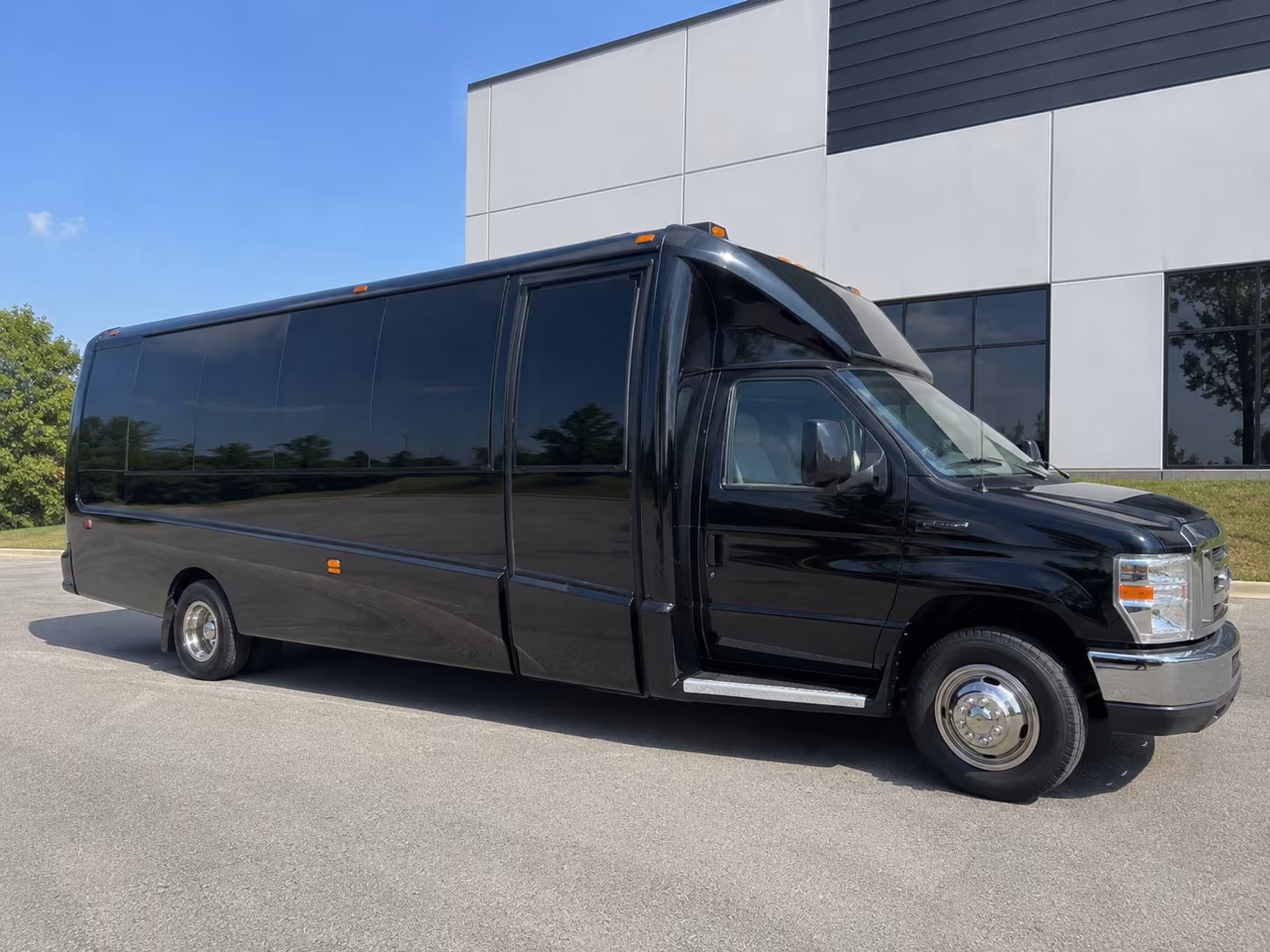 rent a party bus in midland for the perfect after prom night
