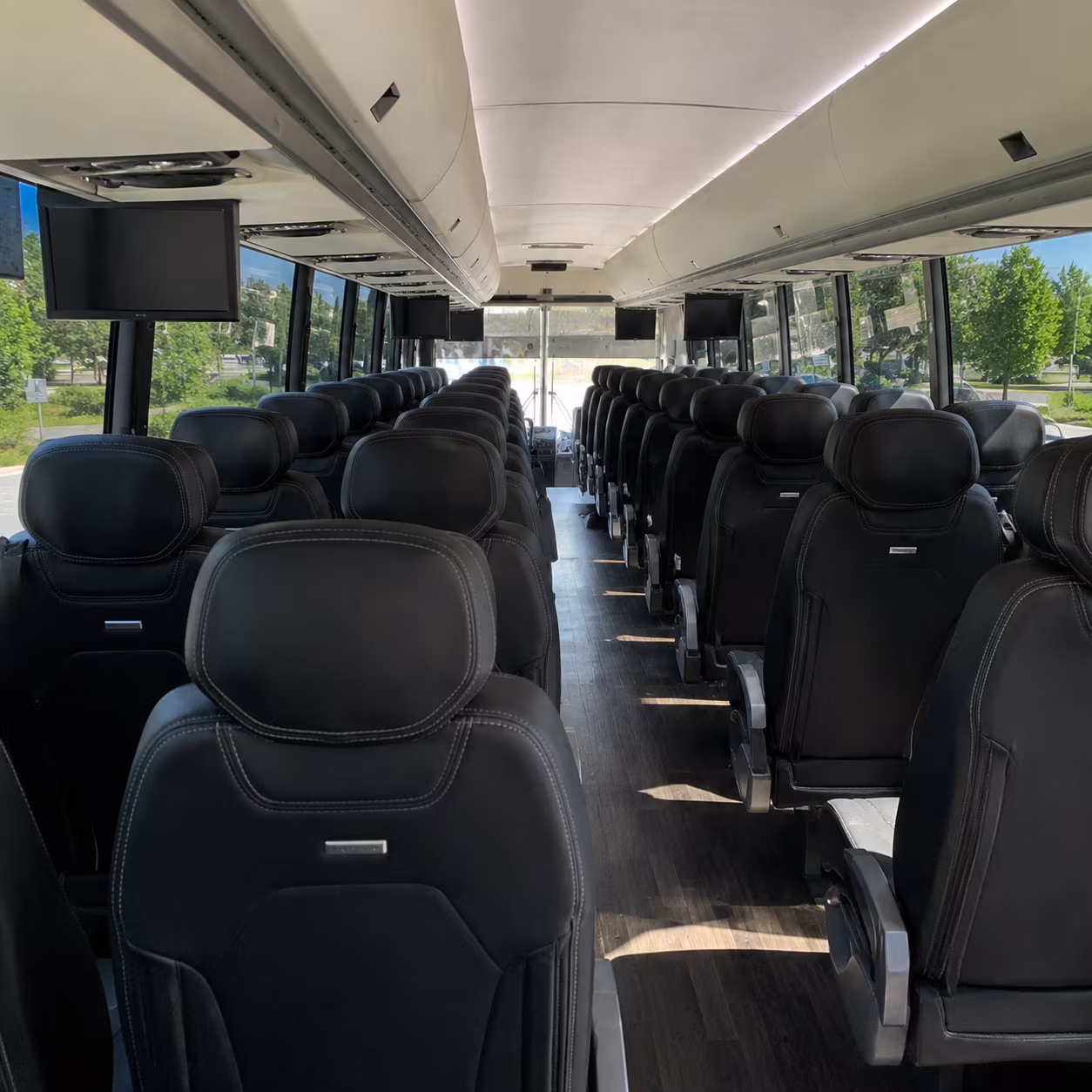 senior ministry and accessible buses for midland church groups